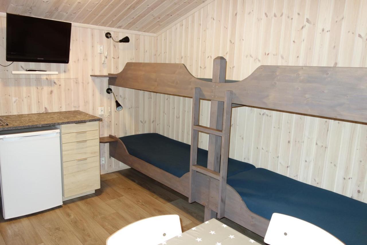 Roste Hyttetun Og Camping Os (Hedmark) Exteriör bild