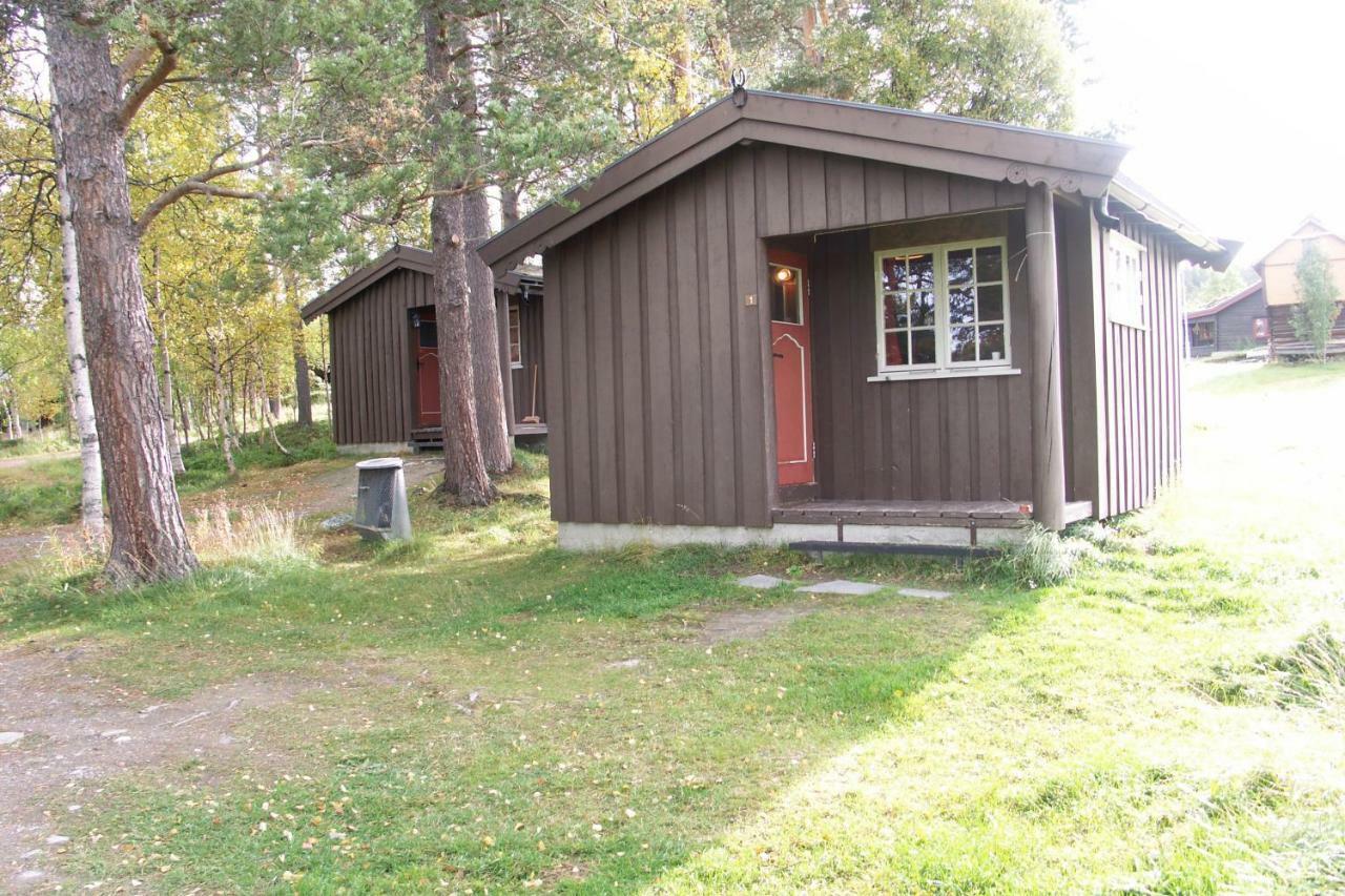 Roste Hyttetun Og Camping Os (Hedmark) Exteriör bild